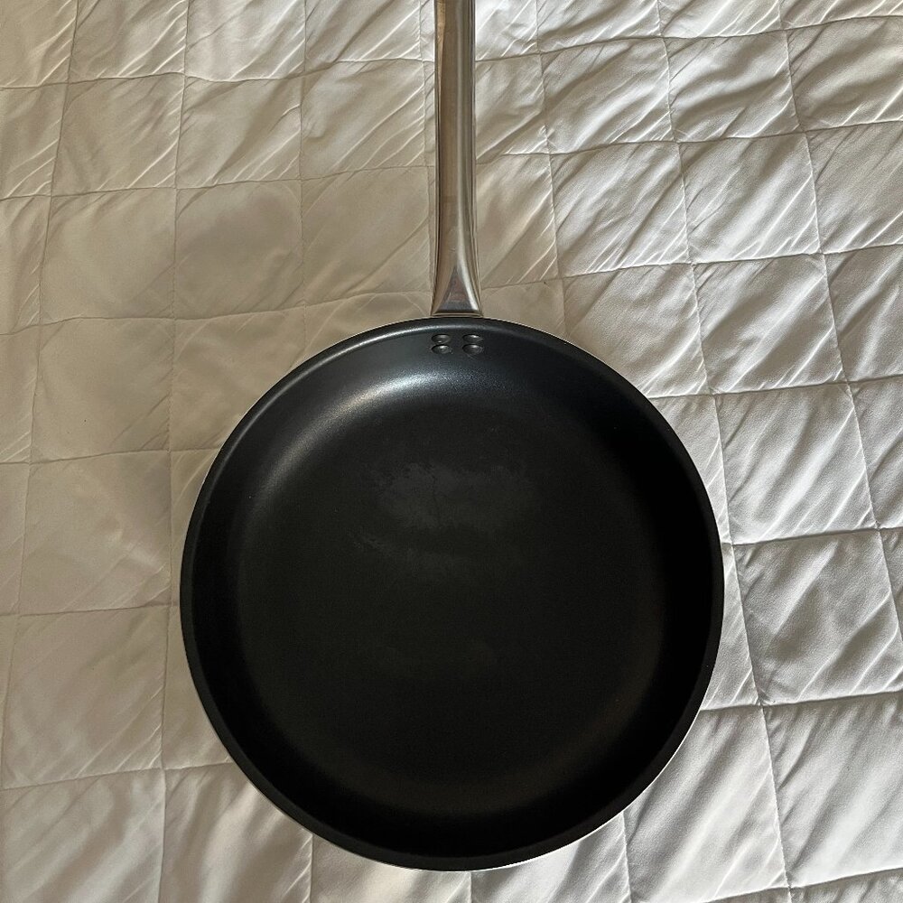 Large Bialetti Pan - Picture 3 of 3